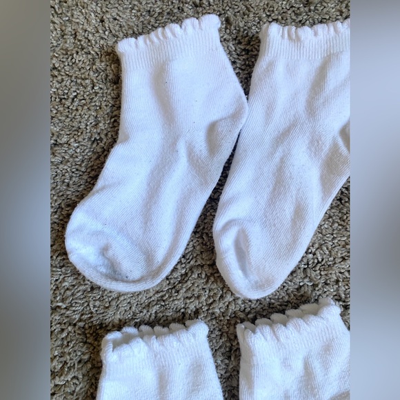 Girls White Socks - Medium - Picture 3 of 5